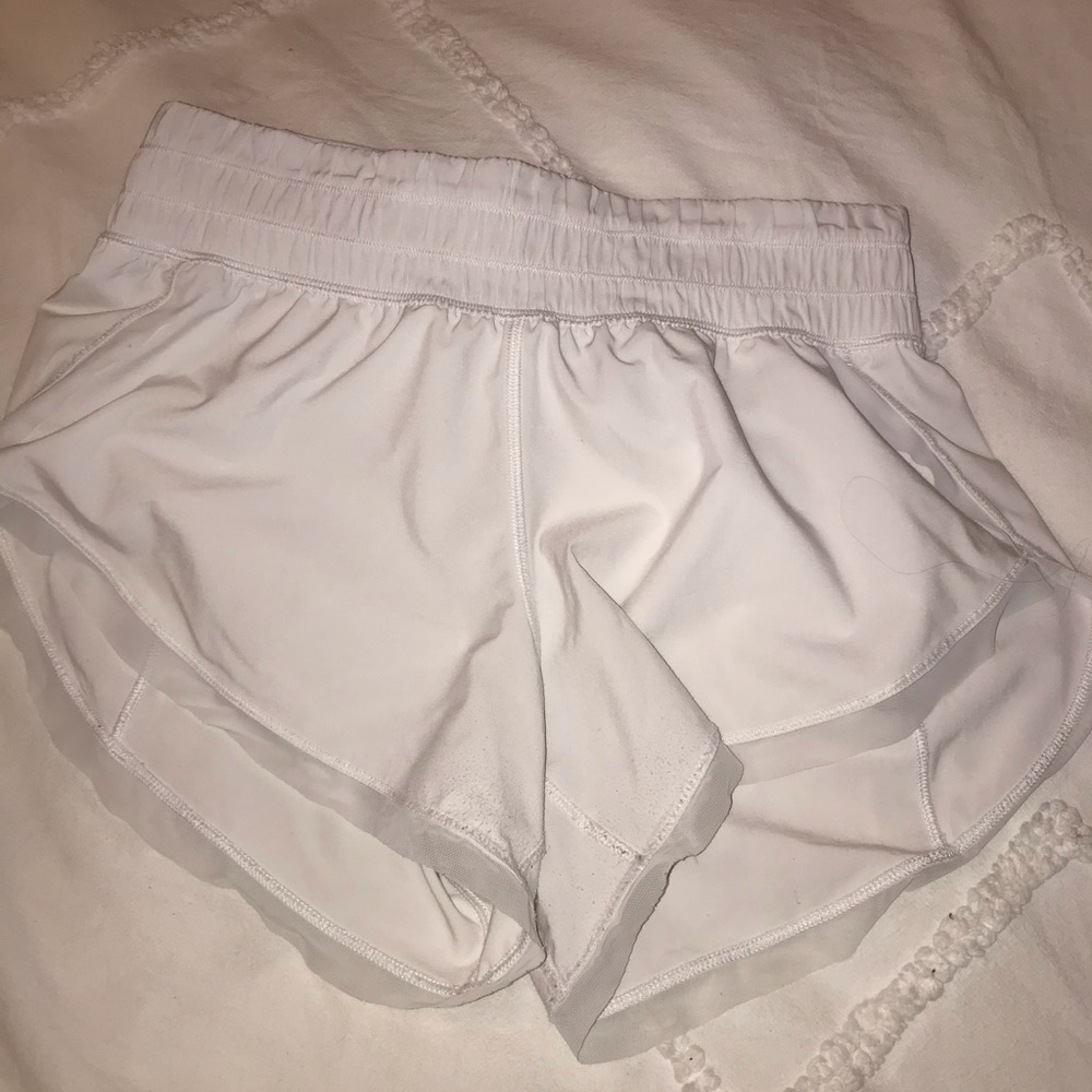 Lululemon size 4 white shorts